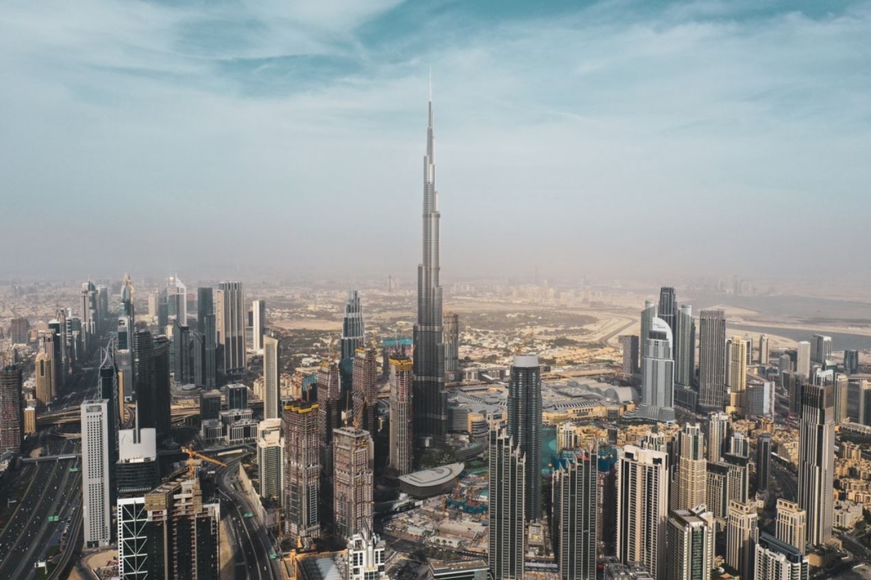 UAE Suspends All Visas