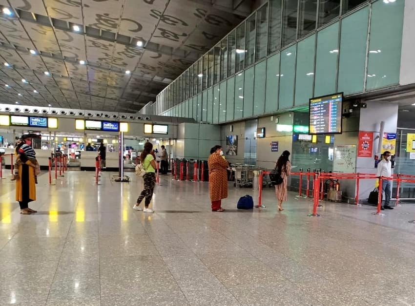 Kolkata Resume Domestic Flight