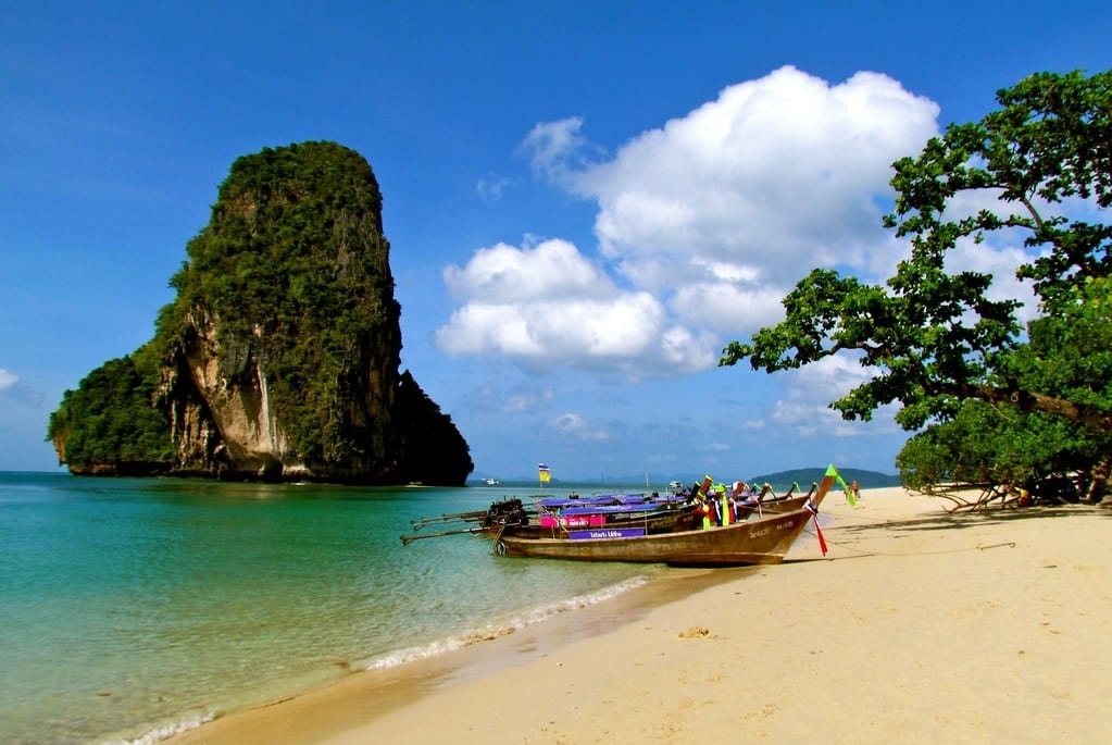 Thailand Allow Tourists In Phuket