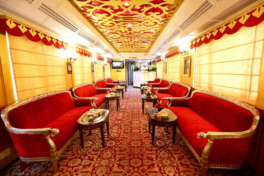 Maharani Restaurant in Palace on Wheels
