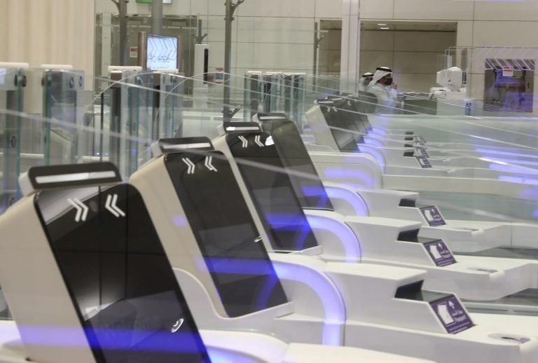 Dubai Airport Iris Scanners For Check-In