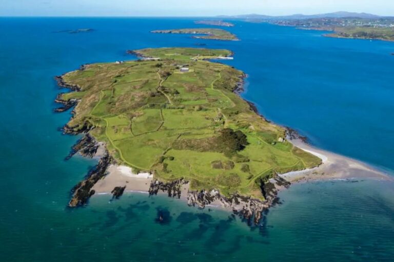 Ireland $90000 to Live on a Remote Island